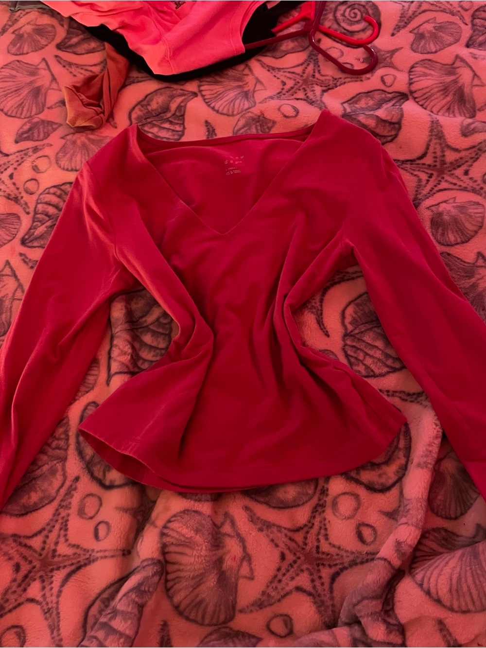 Women's V-Neck Long Sleeve Top in Red